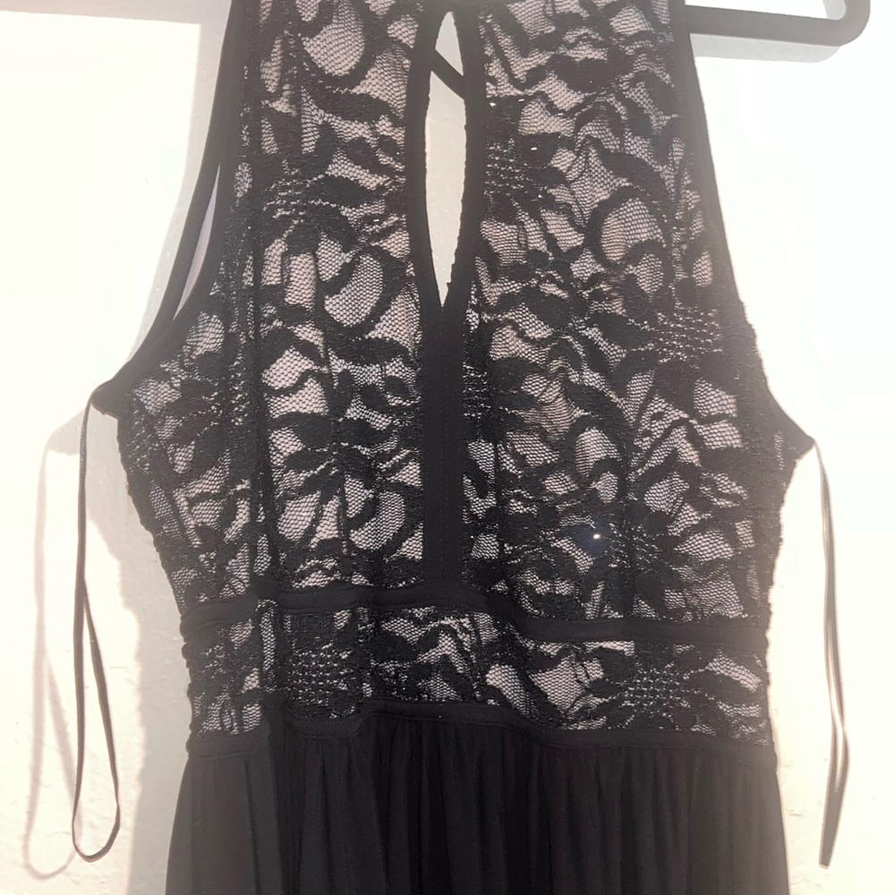 Night Way Collections Black Lace halter Dress - Picture 4 of 5